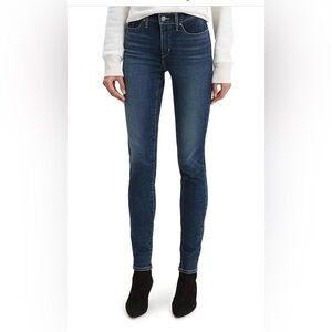 Levi's Women's 311 Shaping Skinny size 26 regular in dark indigo color